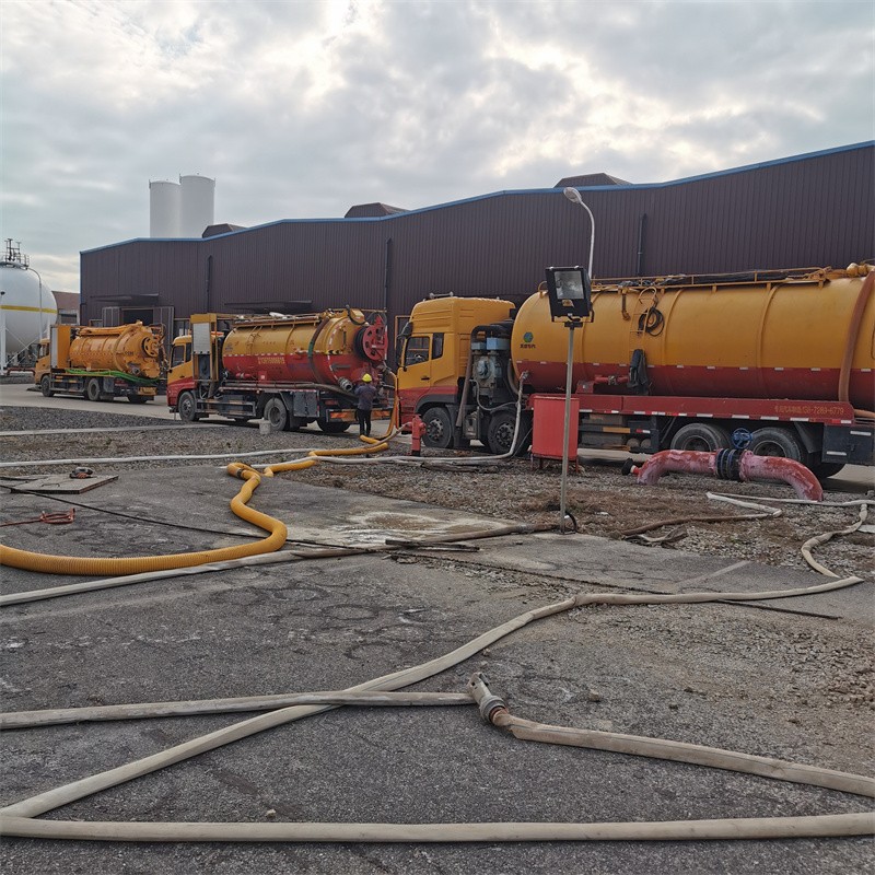 界首污水池清理